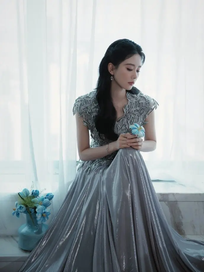 红色歌曲演唱会现场